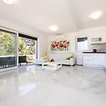 Olea Apartament *