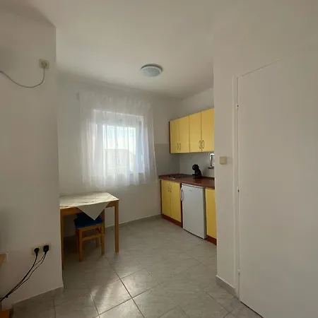 Olea Apartment *