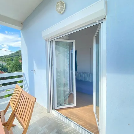 Olea Apartment *