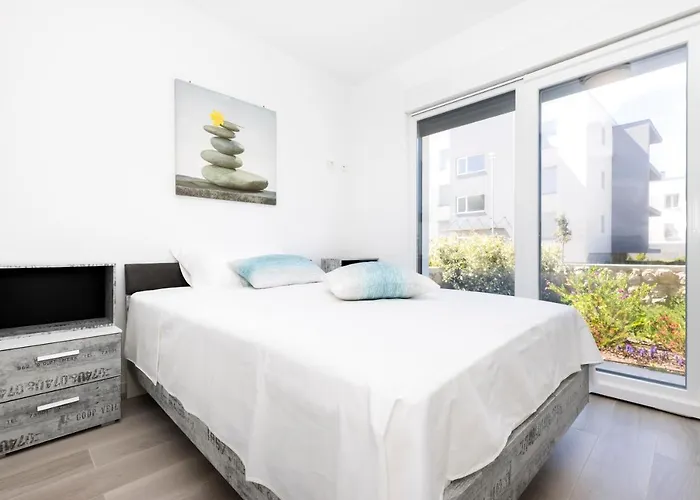 Olea Apartment *
